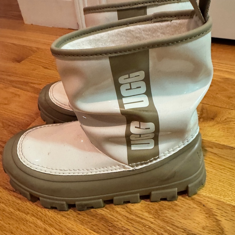 UGG Kids Boots - White and Tan